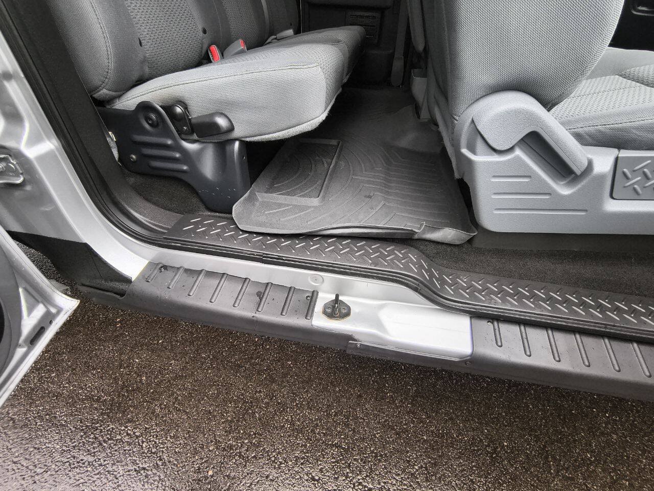 Used 2012 Ford F150 XLT w/ XLT Chrome Pkg AWD/4WD image 27