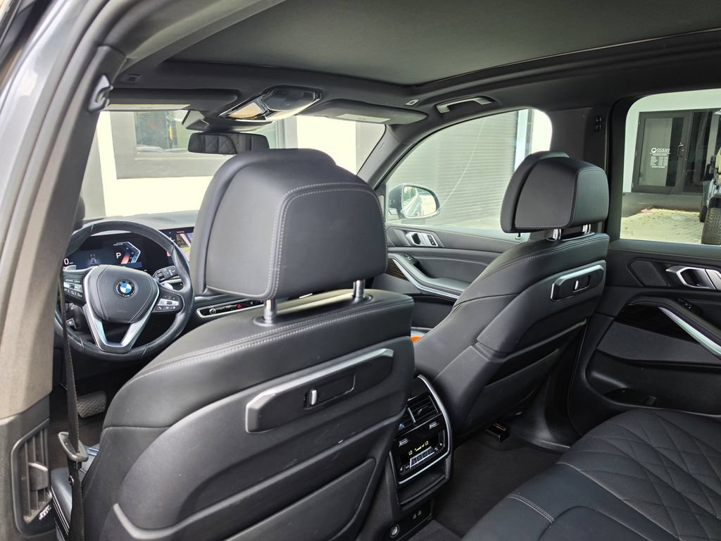 Used 2024 BMW X5 sDrive40i w/ Premium Package RWD image 12