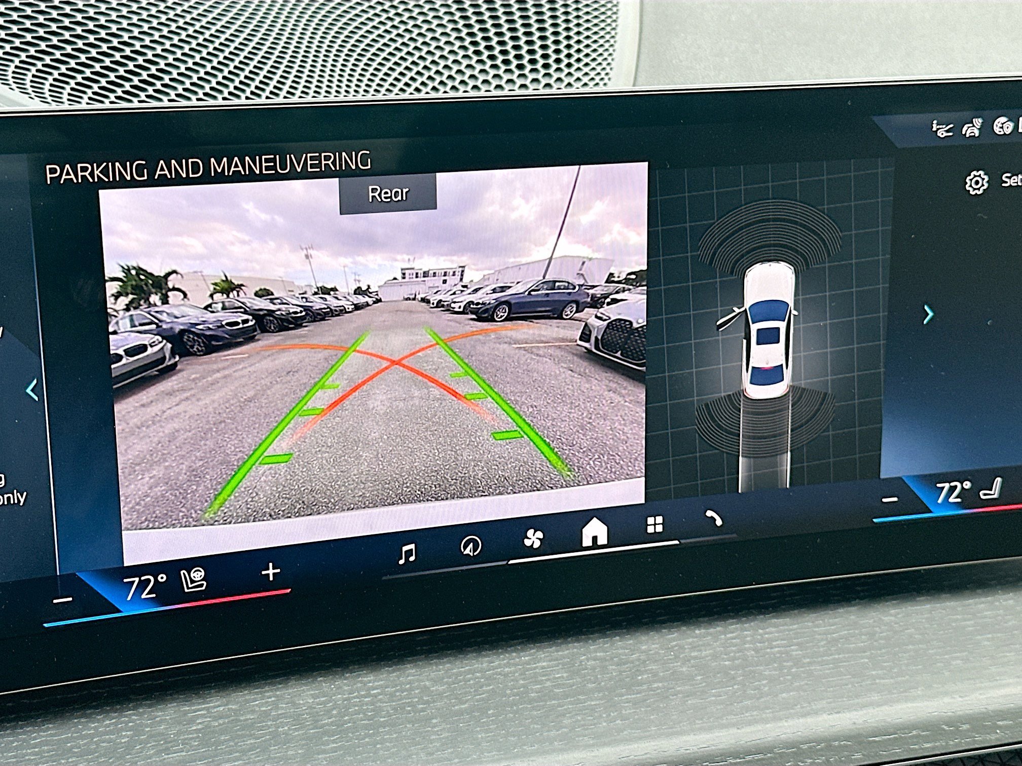 New 2026 BMW 330i Sedan w/ Premium Package image 12