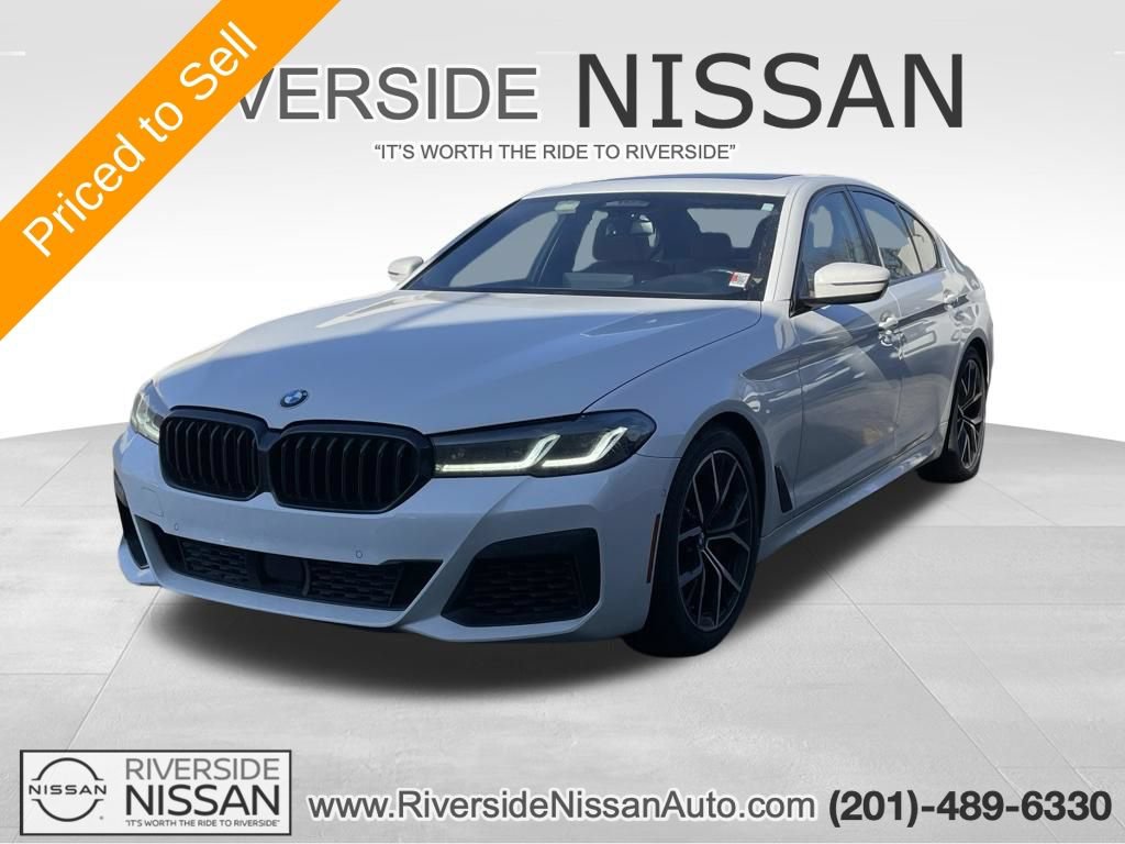 Used 2023 BMW M550i xDrive w/ Dynamic Handling Package AWD/4WD image 1