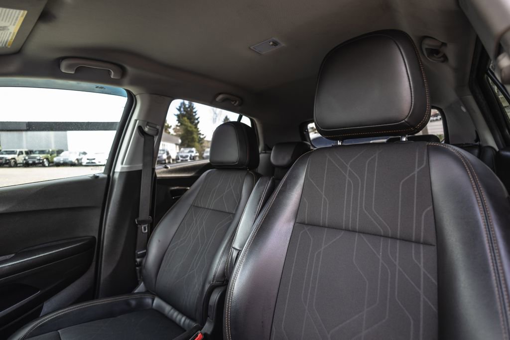 Used 2022 Chevrolet Trax LT w/ Driver Confidence Package AWD/4WD image 21