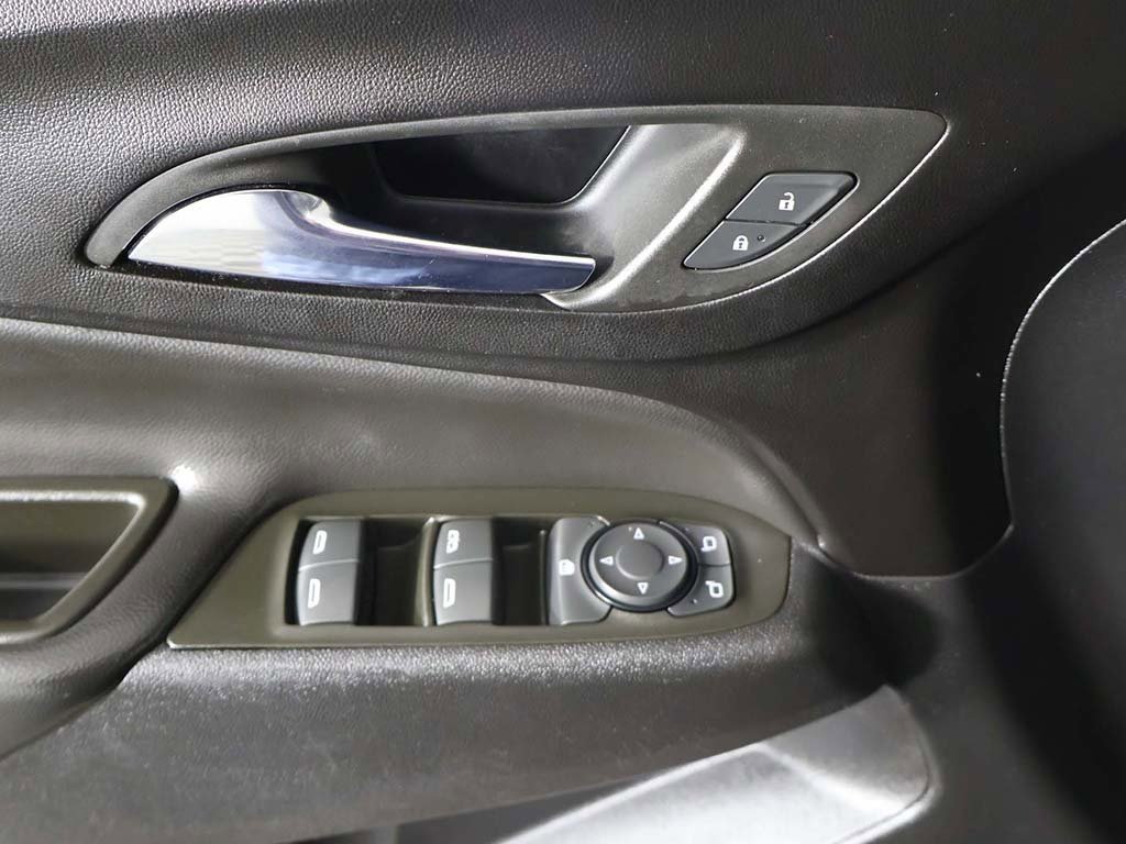 Used 2023 Chevrolet Equinox LT image 29