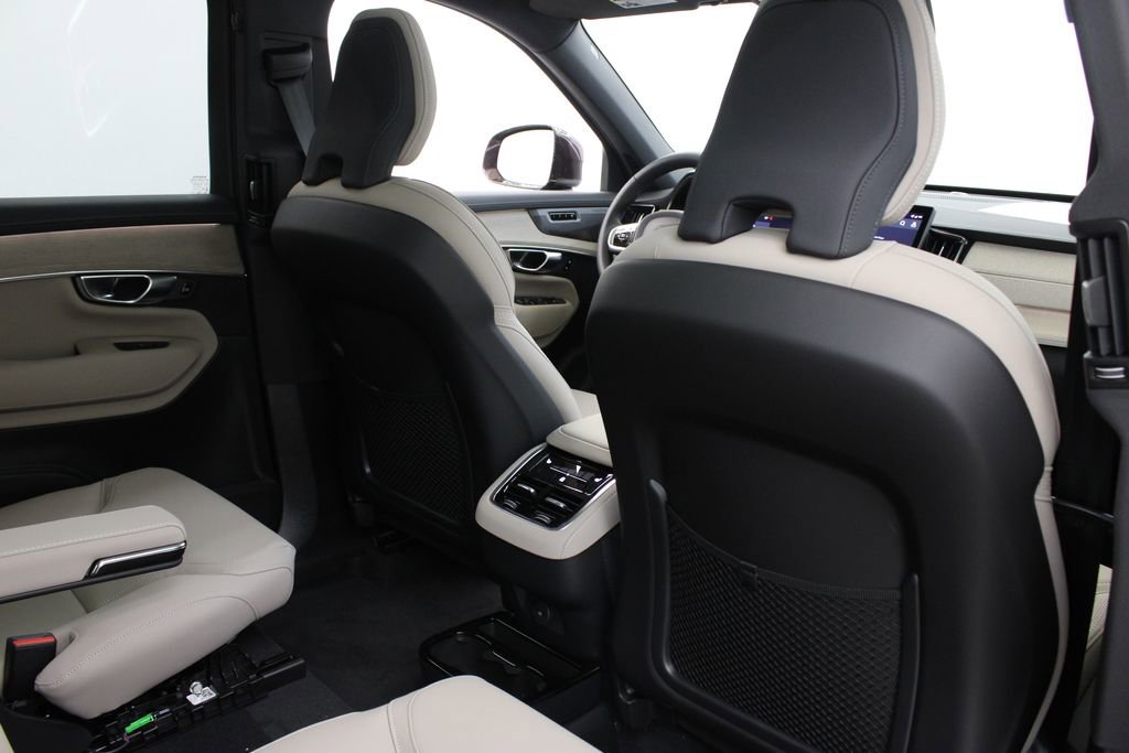 New 2026 Volvo XC90 B6 Plus w/ Protection Package image 22
