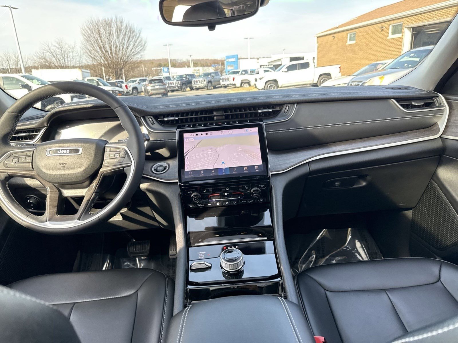 Used 2023 Jeep Grand Cherokee L Limited image 19