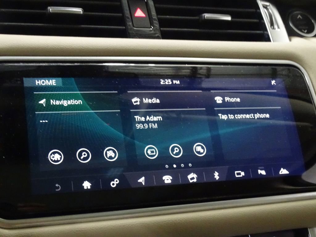 Used 2018 Land Rover Range Rover Sport SE image 33