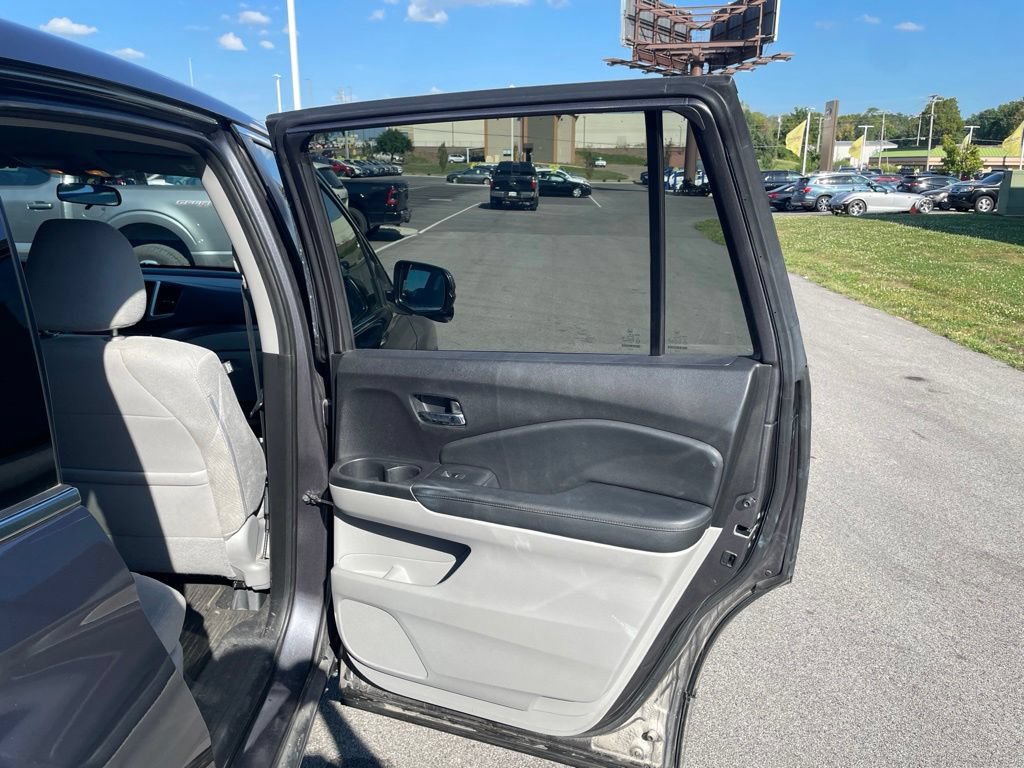 Used 2018 Honda Pilot EX image 17