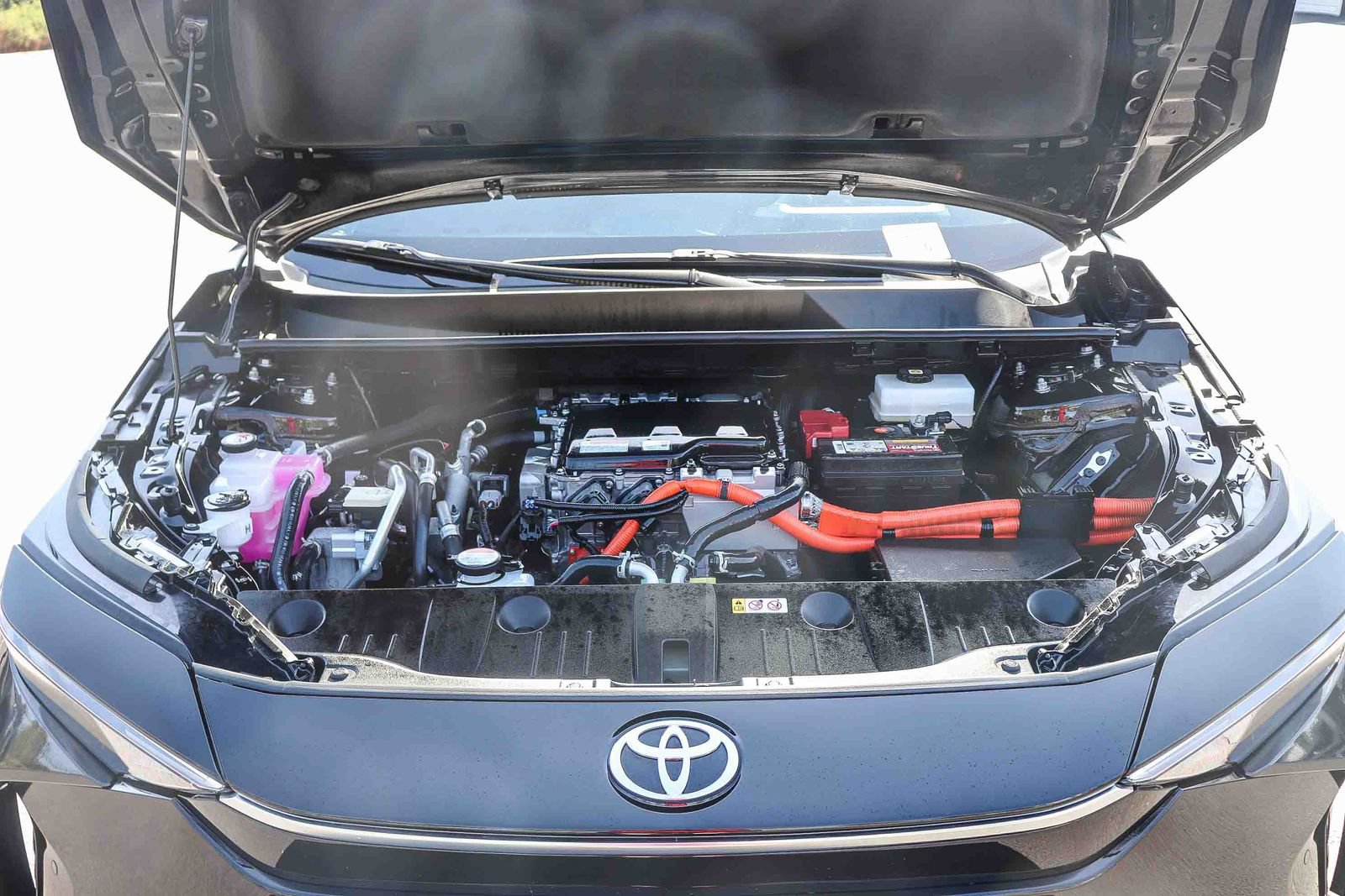 Certified 2025 Toyota bZ4X AWD w/ Weather Package image 33