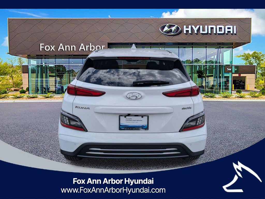 Certified 2023 Hyundai Kona Limited w/ Cargo Package FWD image 4