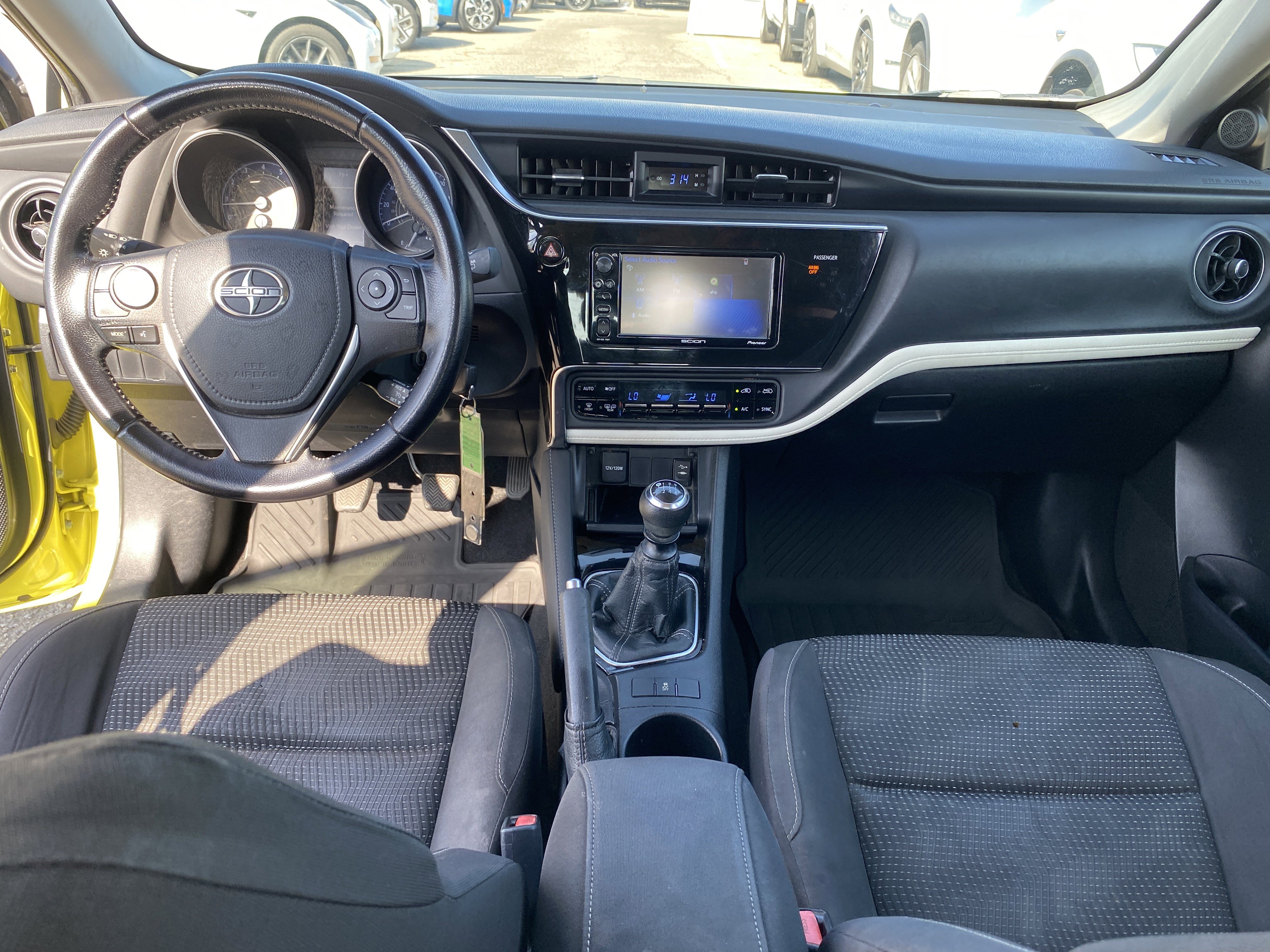 Used 2016 Scion iM image 21