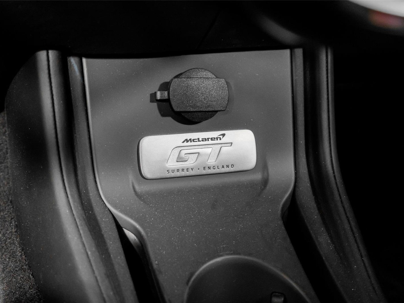 Used 2023 McLaren GT RWD image 35