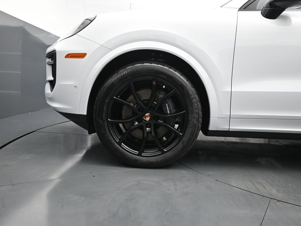 New 2026 Porsche Cayenne Coupe image 6
