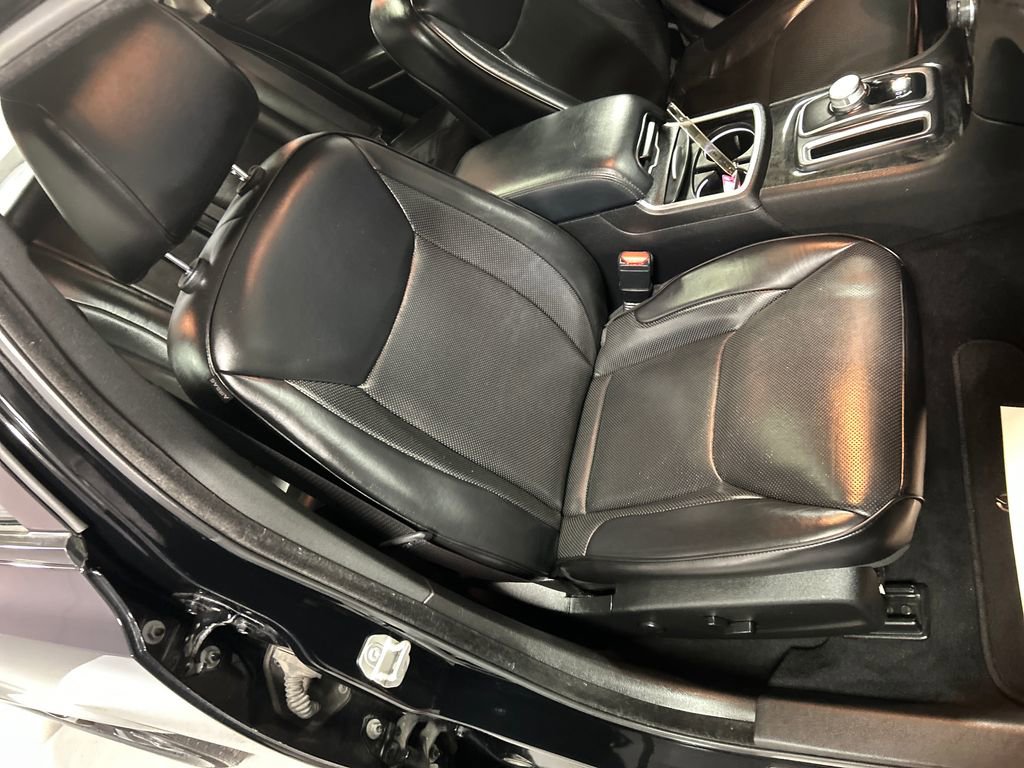 Used 2023 Chrysler 300 Touring L w/ Popular Equipment Group image 26