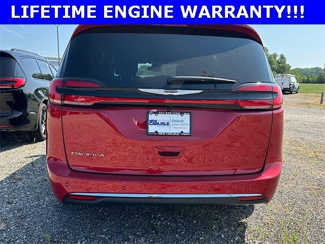 New 2026 Chrysler Pacifica Select image 7