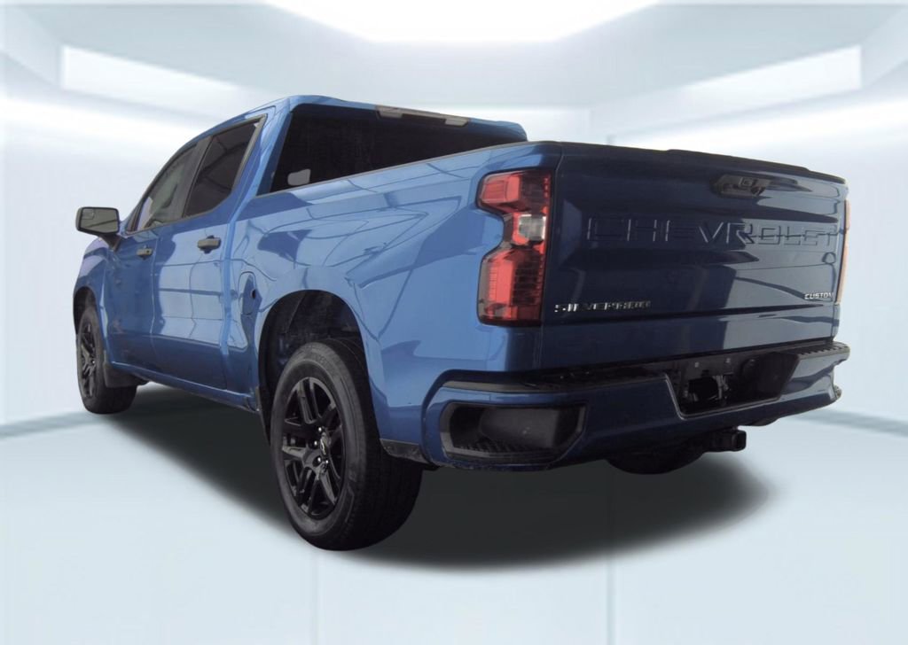 Used 2023 Chevrolet Silverado 1500 Custom image 4