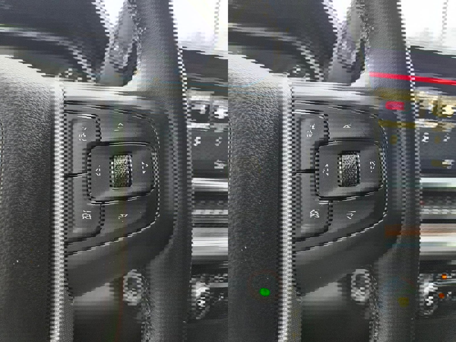 Used 2025 GMC Sierra 2500 SLE w/ SLE Convenience Package image 40