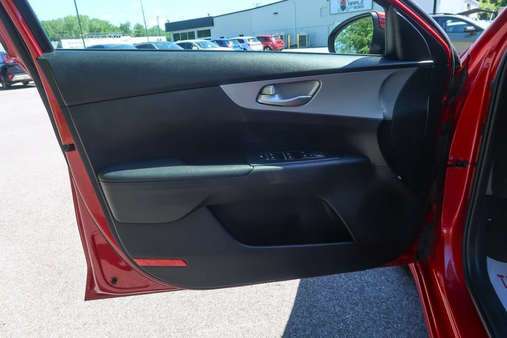 Used 2023 Kia Forte LXS FWD image 21
