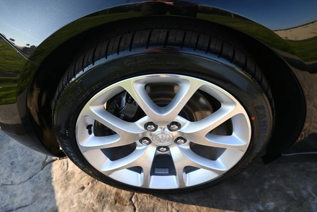 Used 2017 Buick Regal GS image 10