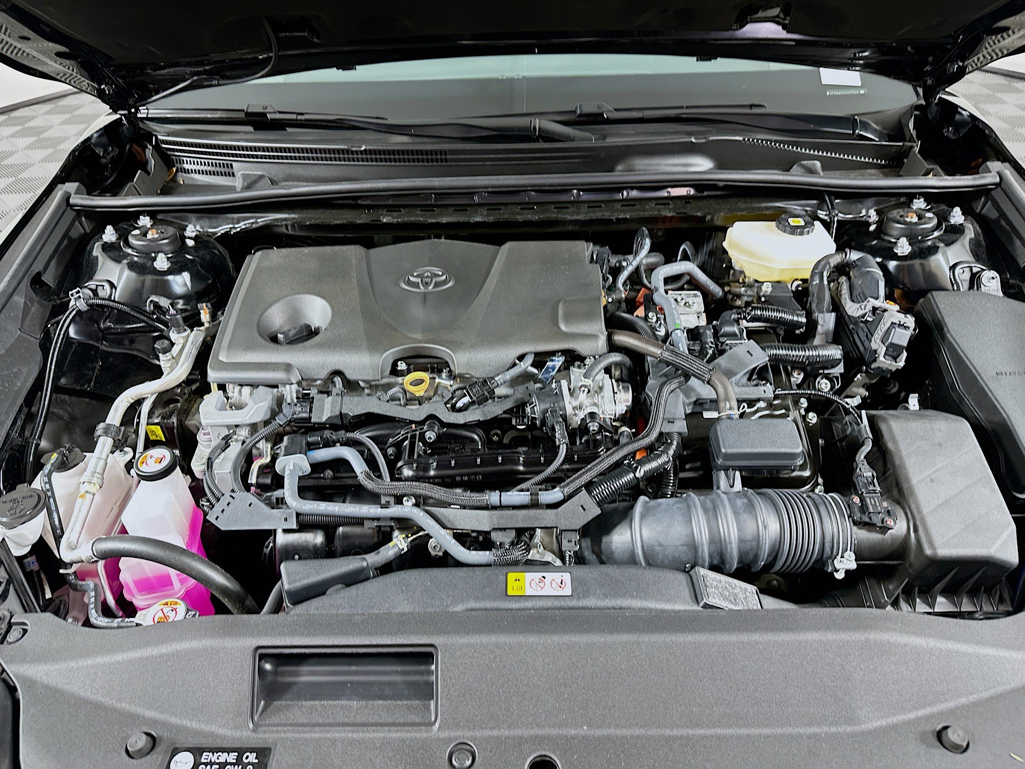 Used 2025 Toyota Camry LE image 31