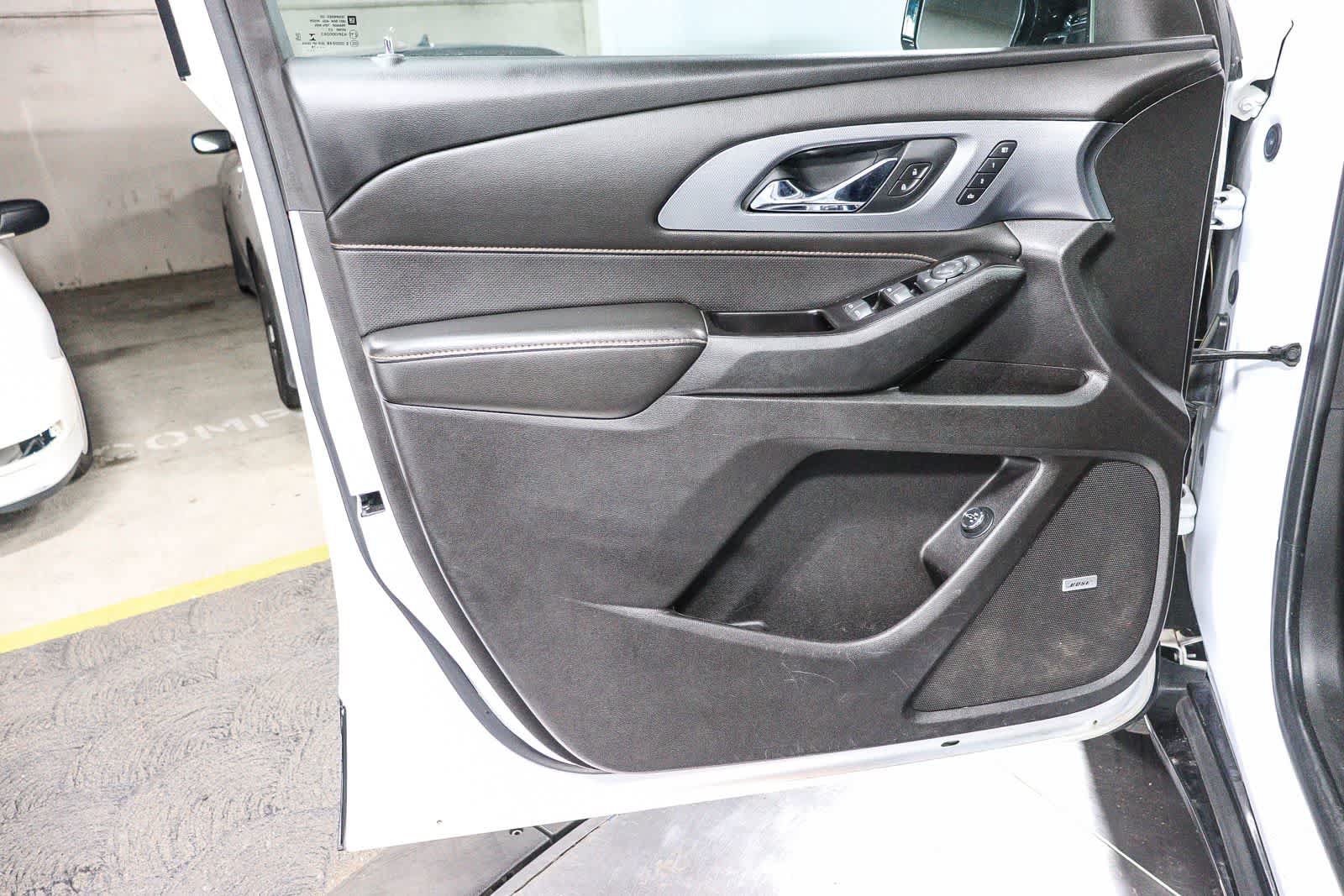 Used 2019 Chevrolet Traverse Premier w/ Redline Edition FWD image 24