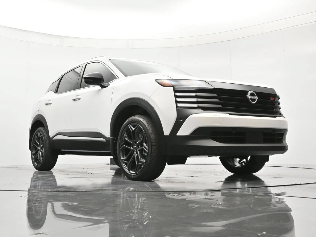 New 2026 Nissan Kicks SR FWD image 38