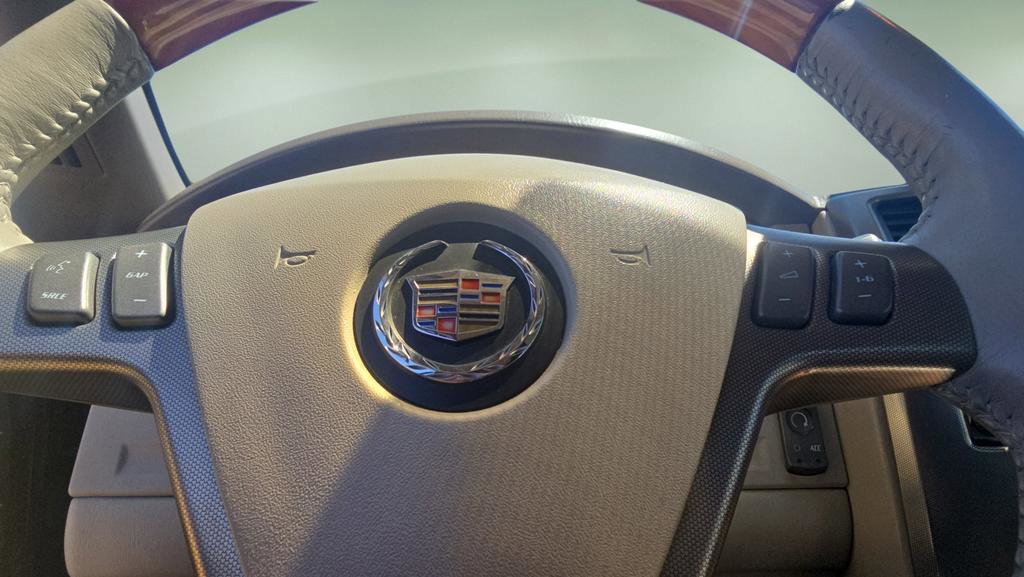 Used 2005 Cadillac XLR RWD image 15