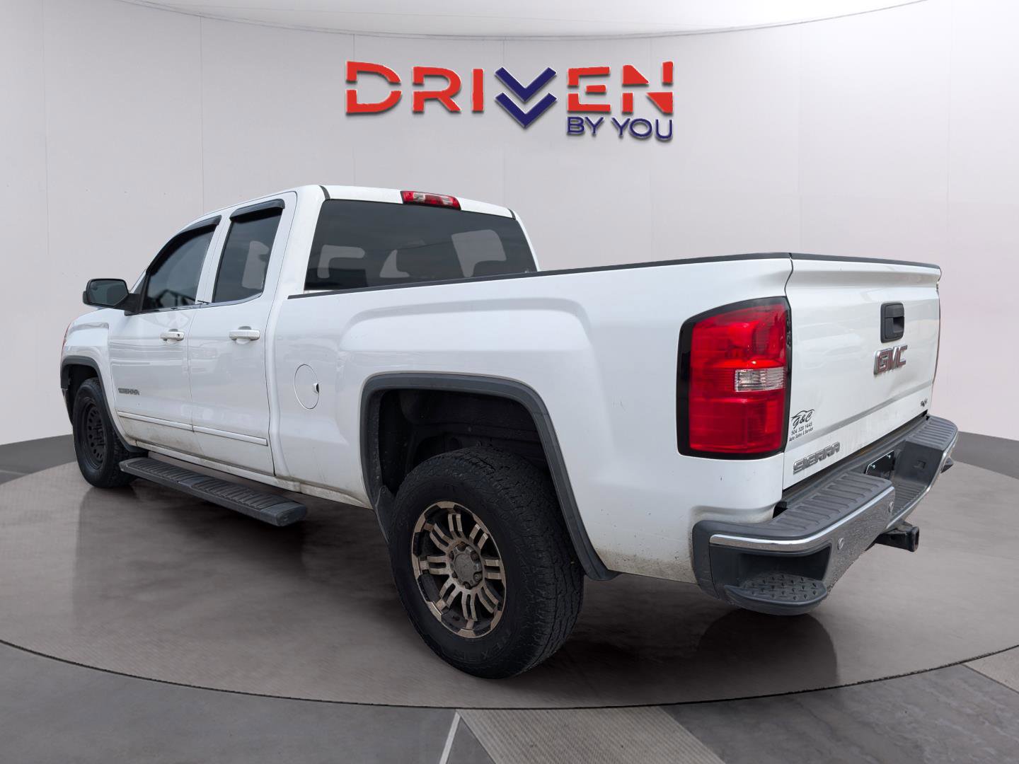 Used 2014 GMC Sierra 1500 SLE w/ SLE Value Package image 3