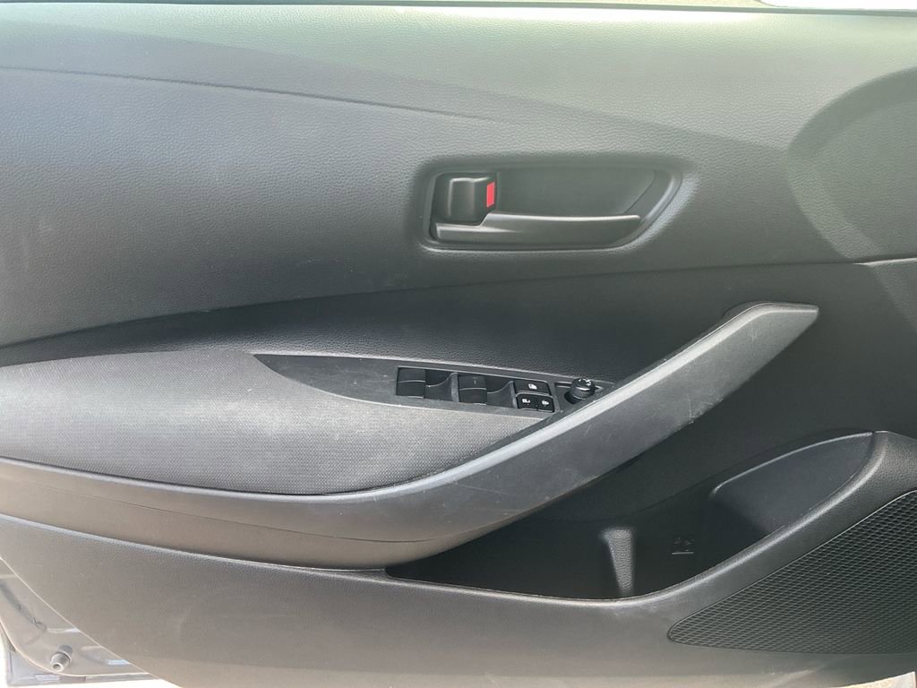 Used 2023 Toyota Corolla LE image 23