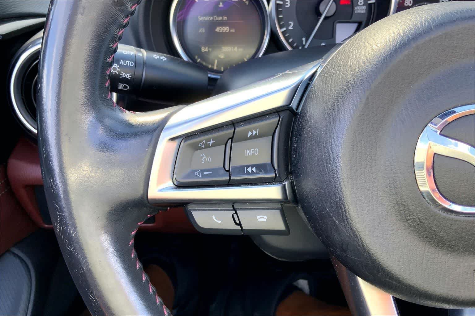 Used 2019 MAZDA MX-5 Miata RF Grand Touring w/ GT-S Package RWD image 23