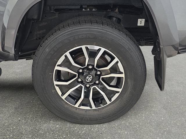 Certified 2023 Toyota Tacoma TRD Sport AWD/4WD image 28