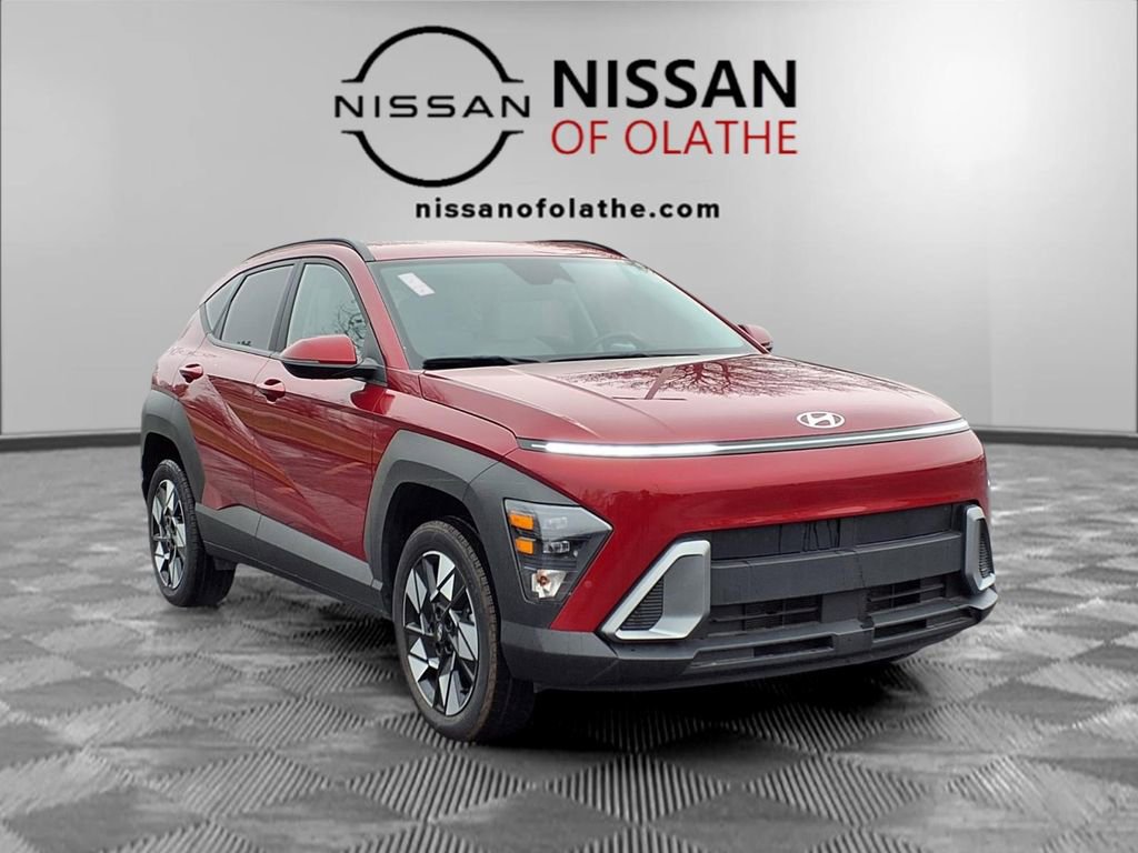 Used 2025 Hyundai Kona SEL image 30