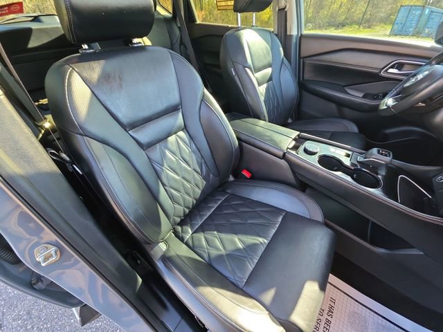Certified 2023 Nissan Rogue Platinum w/ Platinum Premium Package AWD/4WD image 27