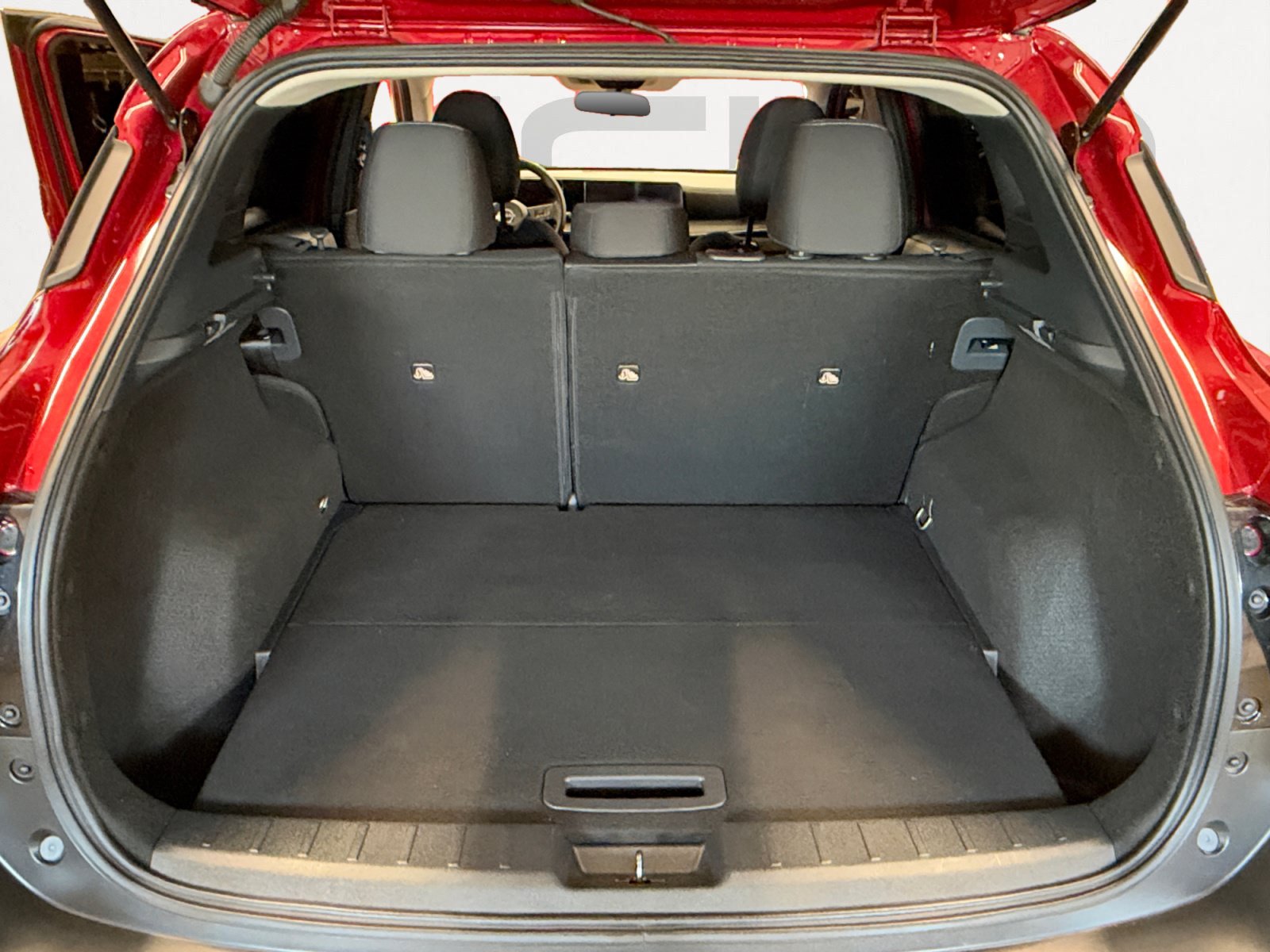 Used 2025 Nissan Kicks SV FWD image 13