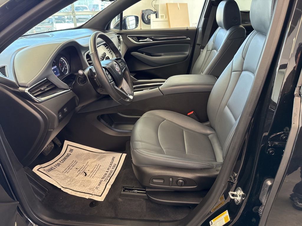 Used 2023 Buick Enclave Essence image 22
