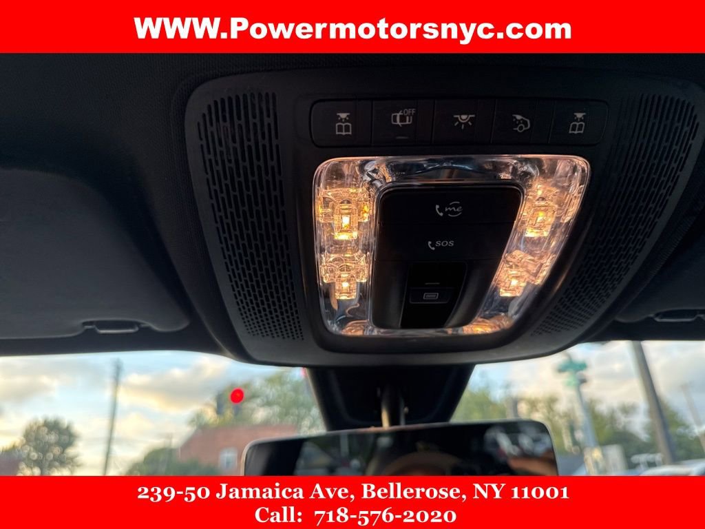 Used 2021 Mercedes-Benz GLB 250 4MATIC w/ Premium Package image 39