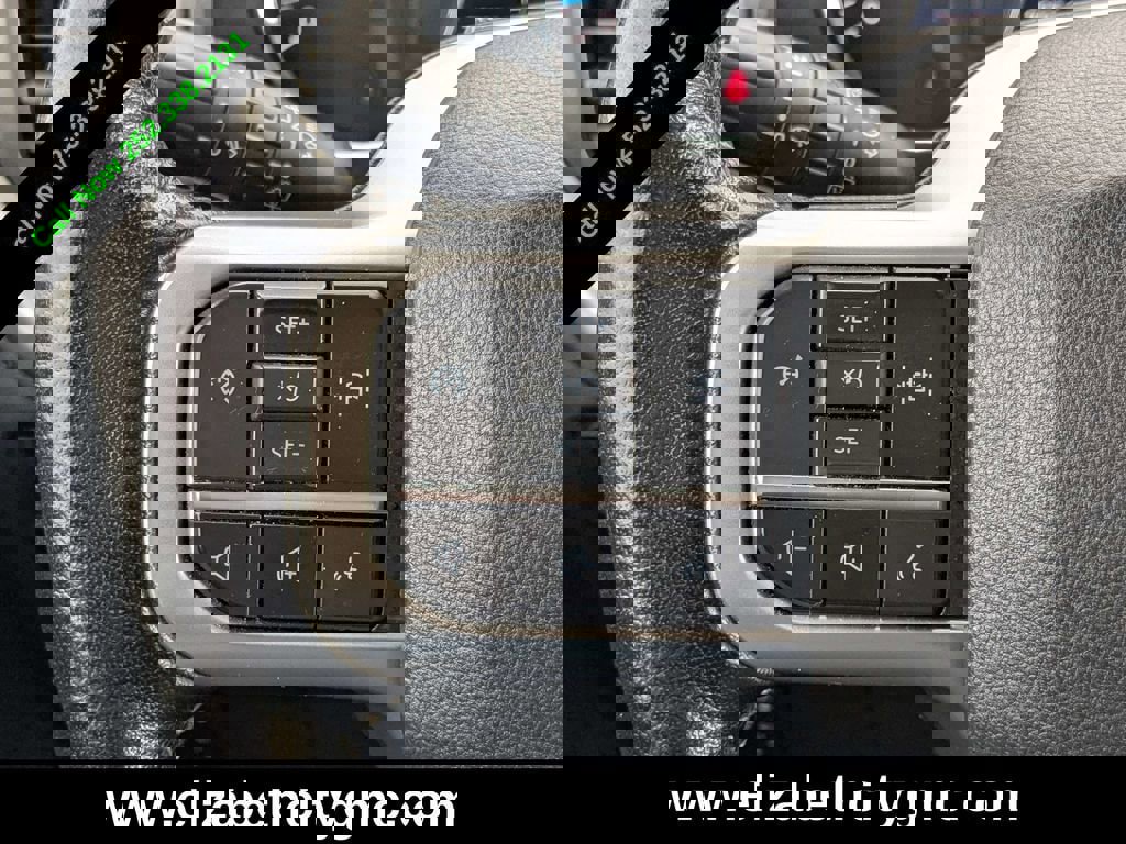 Used 2023 Ford Expedition Max XLT image 26