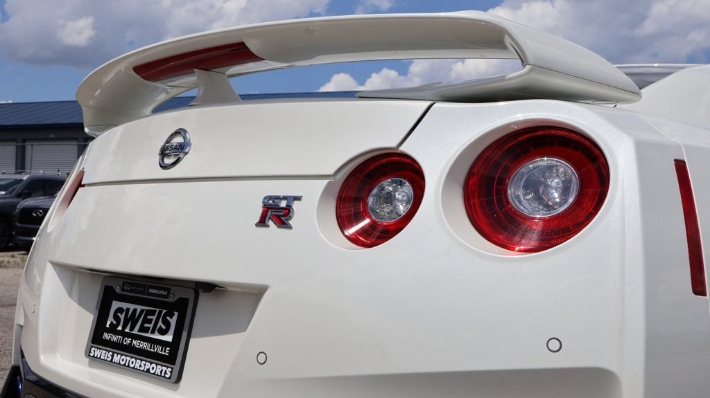 Used 2021 Nissan GT-R Premium AWD/4WD image 45