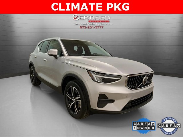 Used 2025 Volvo XC40 B5 Core image 3