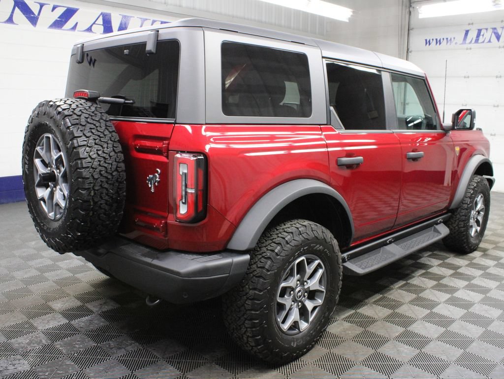 Used 2025 Ford Bronco Badlands AWD/4WD image 6