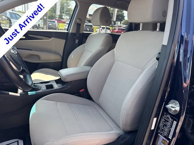 Used 2020 Kia Sorento S FWD image 12