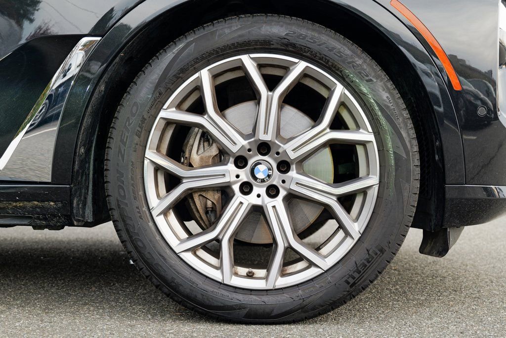Used 2024 BMW X7 xDrive40i image 12