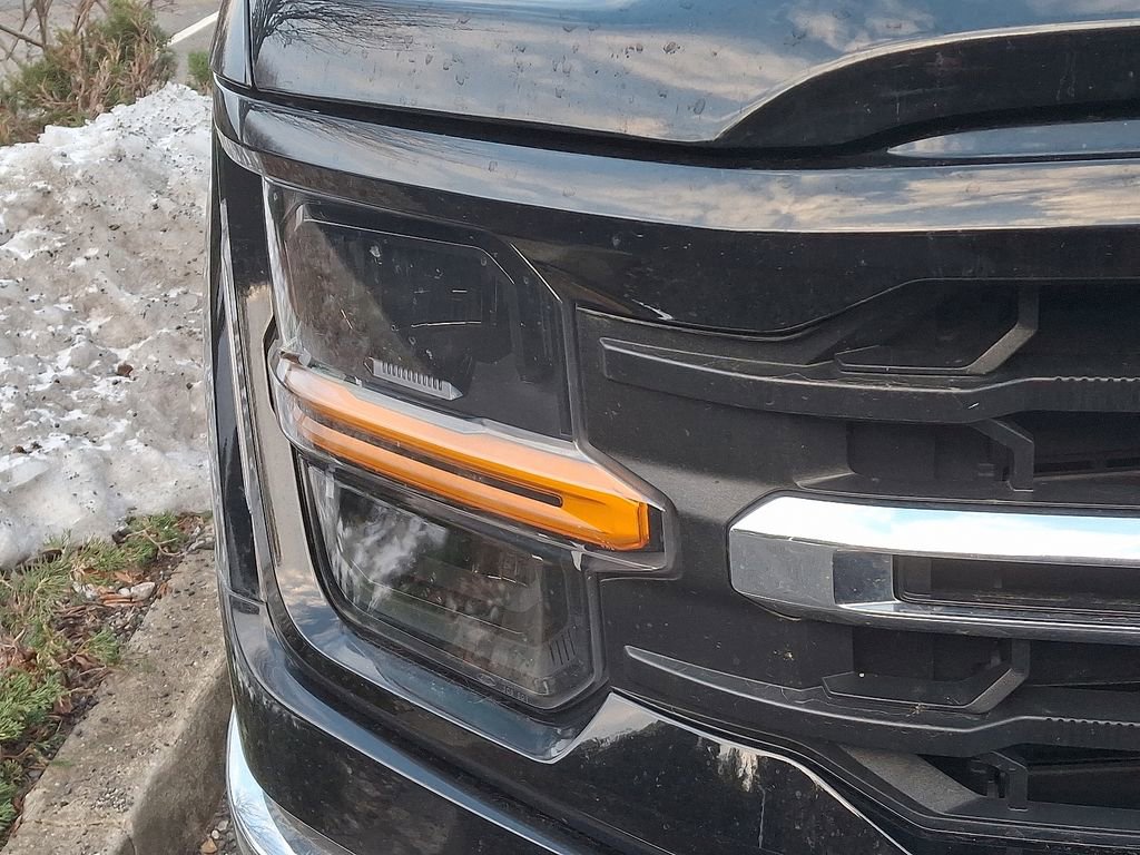 Used 2024 Ford F150 XLT w/ Mobile Office Package image 4