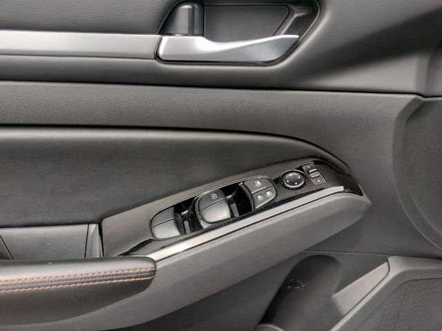 Used 2024 Nissan Altima 2.5 SR image 34