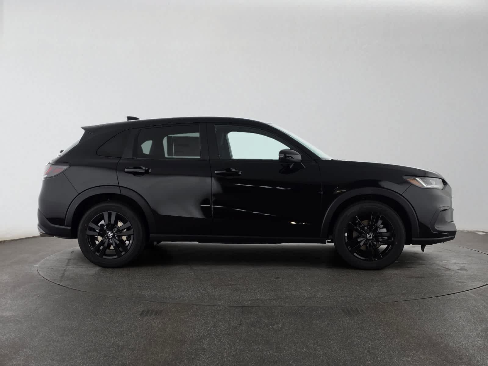 New 2027 Honda HR-V Sport image 2
