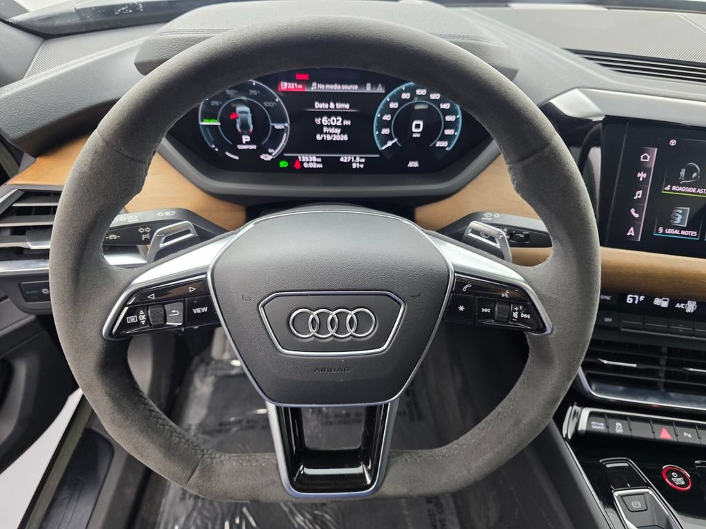 Used 2023 Audi e-tron GT Premium Plus AWD/4WD image 18