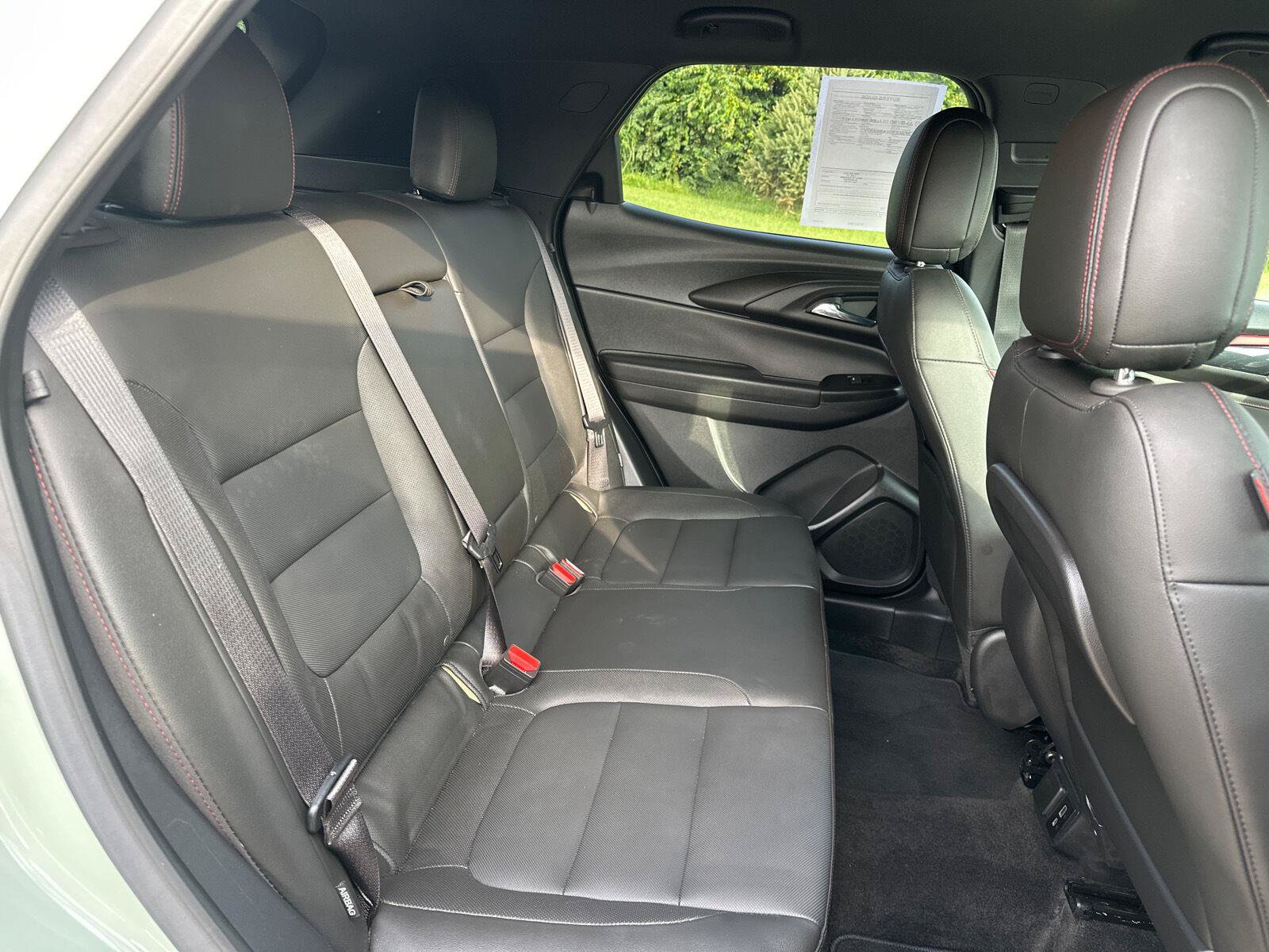 Used 2024 Chevrolet TrailBlazer RS w/ Convenience Package AWD/4WD image 19