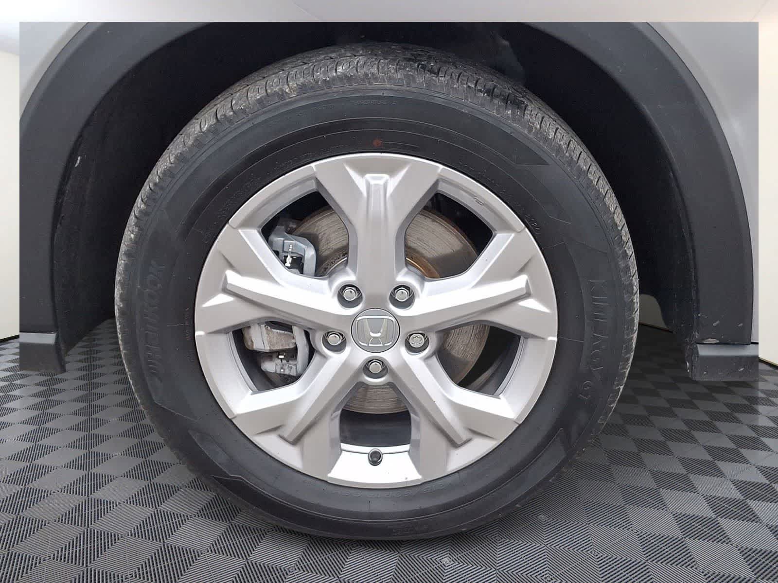 Used 2025 Honda HR-V LX image 8