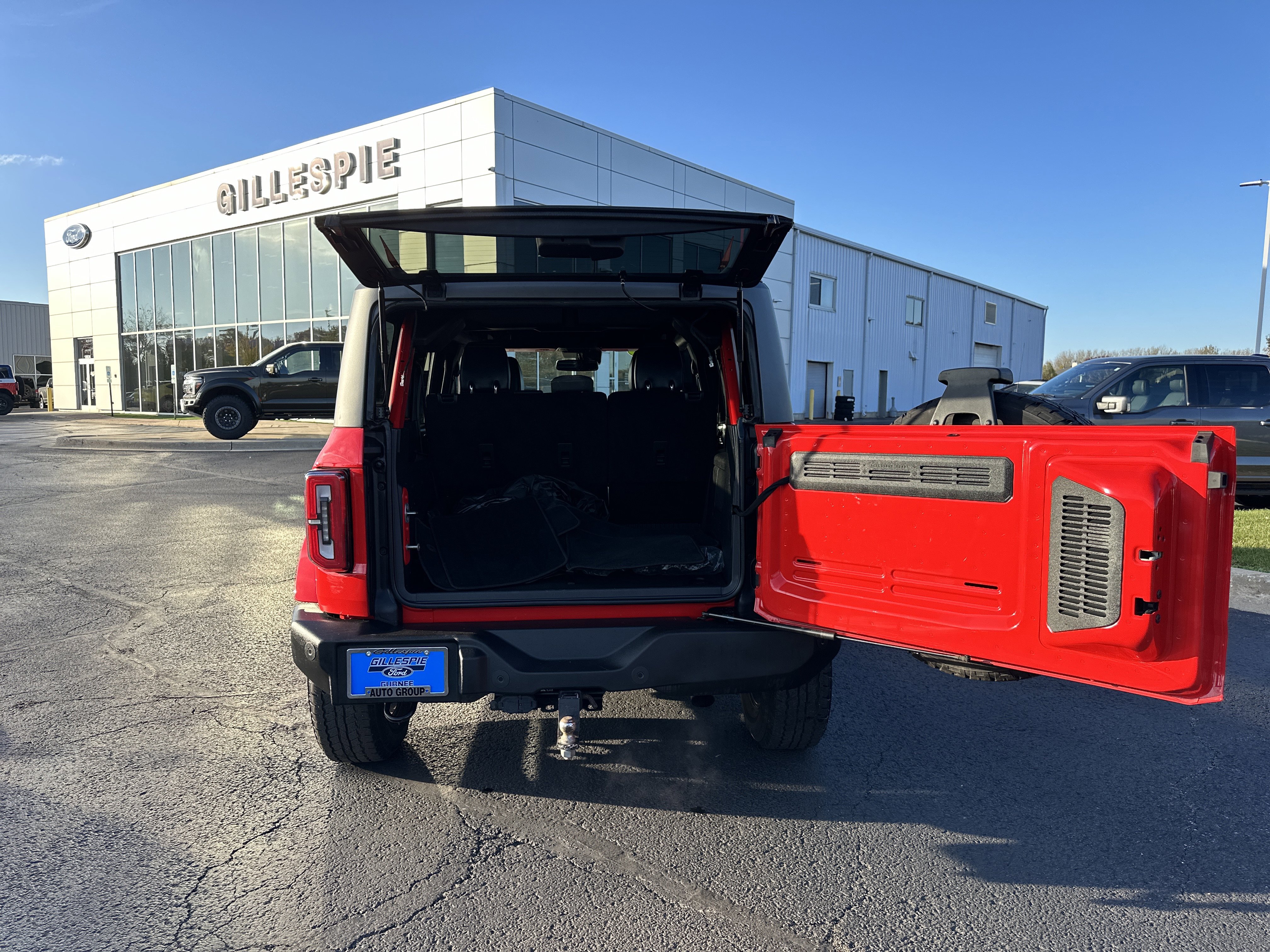 Used 2023 Ford Bronco Outer Banks image 5