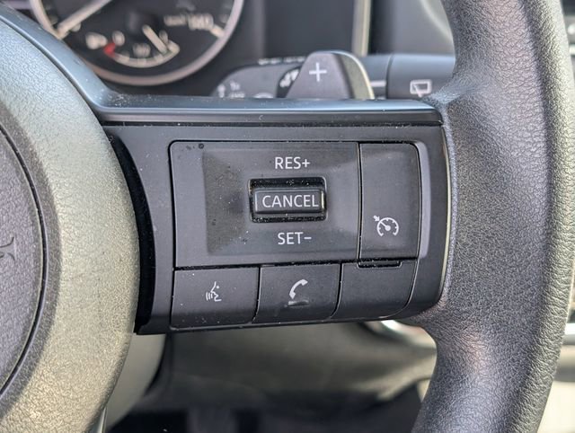 Used 2024 Nissan Rogue S AWD/4WD image 21