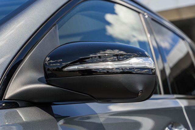 New 2026 Mercedes-Benz GLE 450e 4MATIC image 15