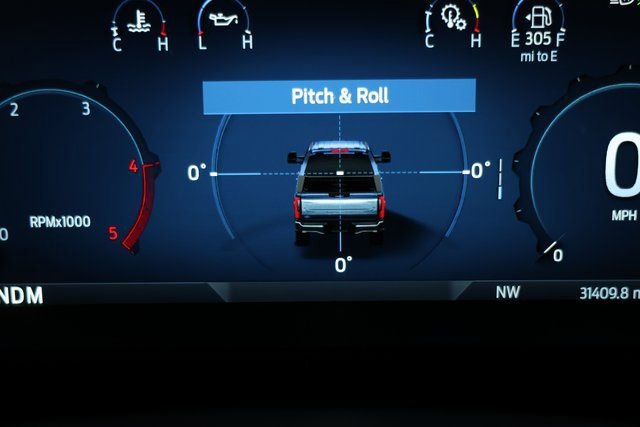 Used 2024 Ford F250 Lariat w/ FX4 Off-Road Package image 95